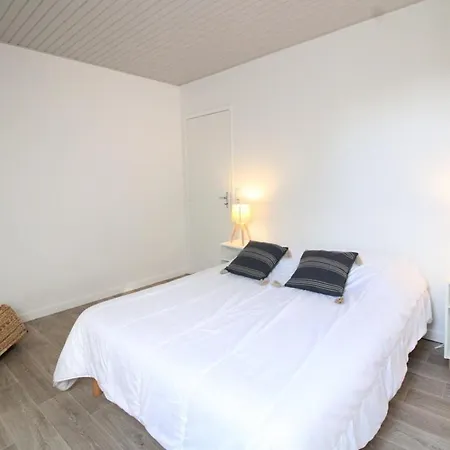 Maison De Caractere Avec Cheminee, 3 Chambres, Jardin, Proche Du Parc Des Volcans D'auvergne - Fr-1-742-574 * Lugarde